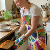 Hippie Peace Quilted Apron Set (2-Piece) – Padded Apron + Heat-Resistant Oven Mitts