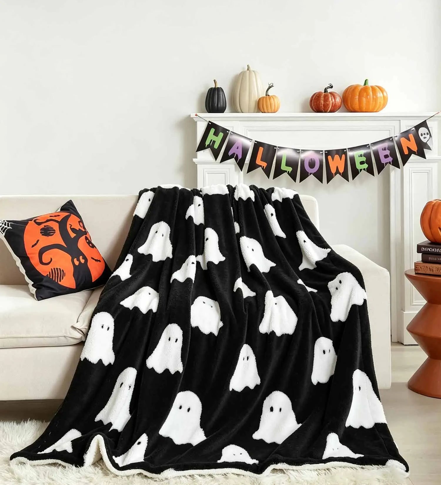 Cute Ghost Halloween Sherpa Blanket
