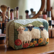 Quilted beauty case with sheep in the meadow